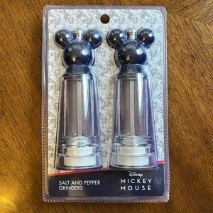 NWT never opened Disney Mickey Mouse salt and pepper grinders